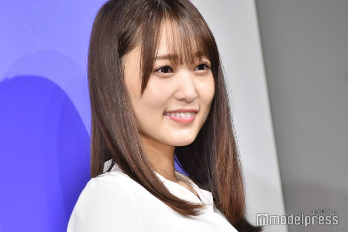 菅井友香(C)モデルプレス