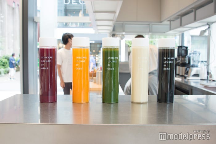 5色のINNER COLOR JUICEから選べる(C)モデルプレス