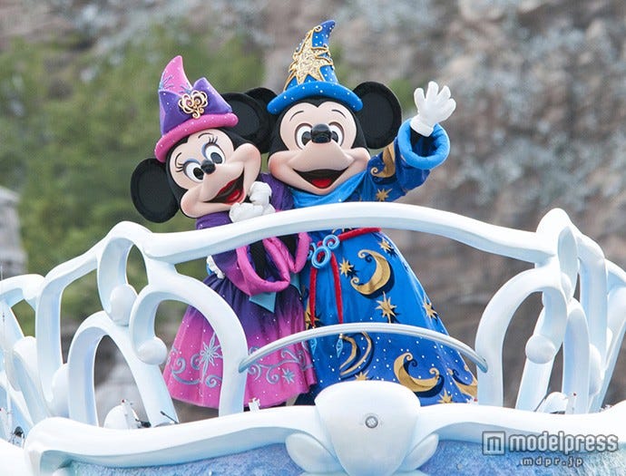グリーティングショー「Be Magical!」の当時の様子/(C)Disney