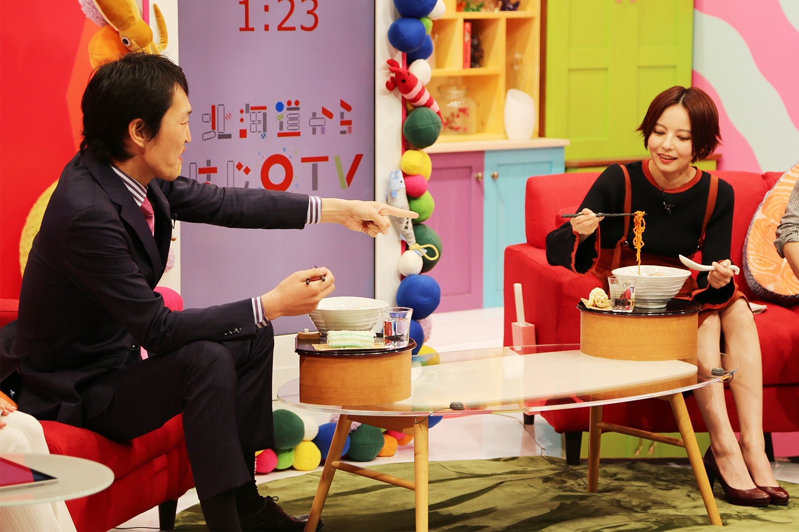 千原ジュニア、ベッキー（画像提供：北海道文化放送）