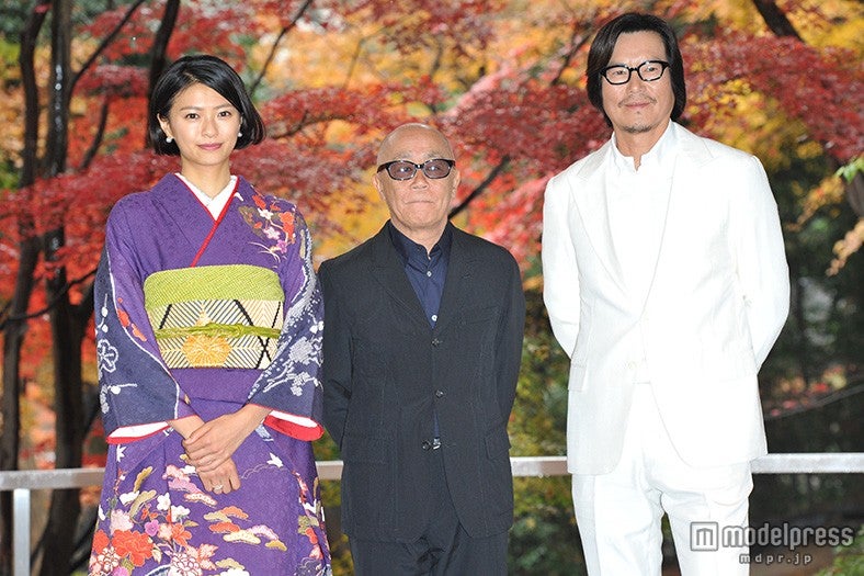 （左から）榮倉奈々、廣木隆一監督、豊川悦司