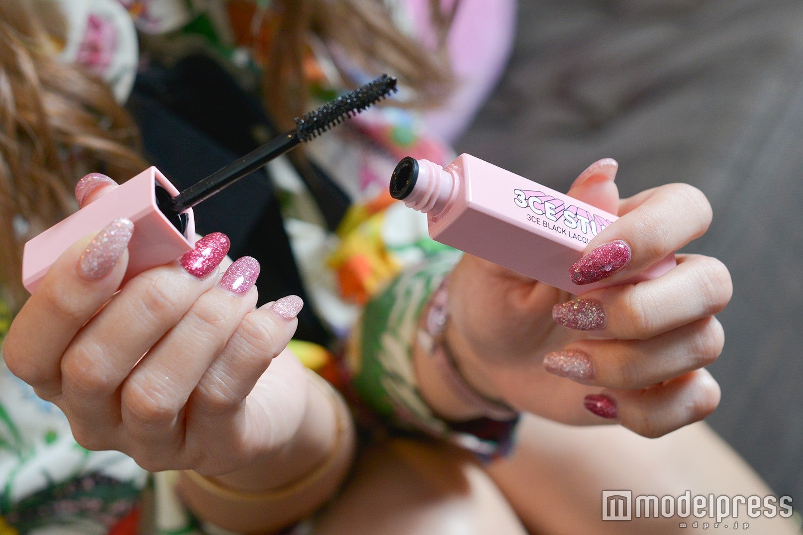 3CE（スタジオブラックラッカーマスカラ）（C）モデルプレス