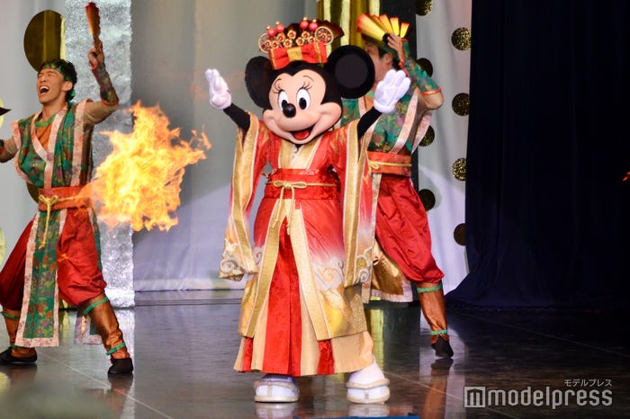 メドレー(ボンファイアーダンス)/「イッツ・ベリー・ミニー!」(C)モデルプレス(C)Disney