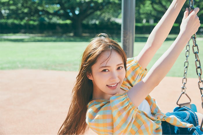 加藤史帆(撮影/三瓶康友)