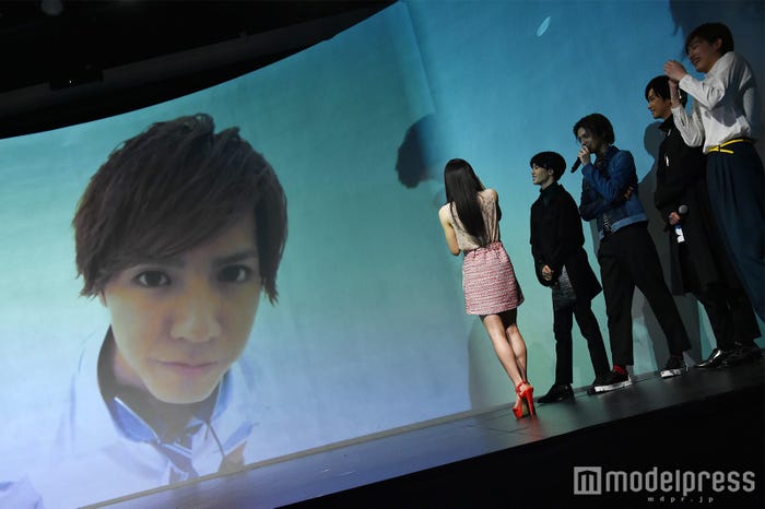 VR体験(C)モデルプレス