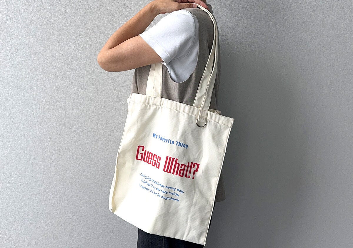 ダイソー マチ付スクエアトートバッグ 肩掛け可能 ダイソーのマチ付スクエアトートバッグ肩掛け可能
