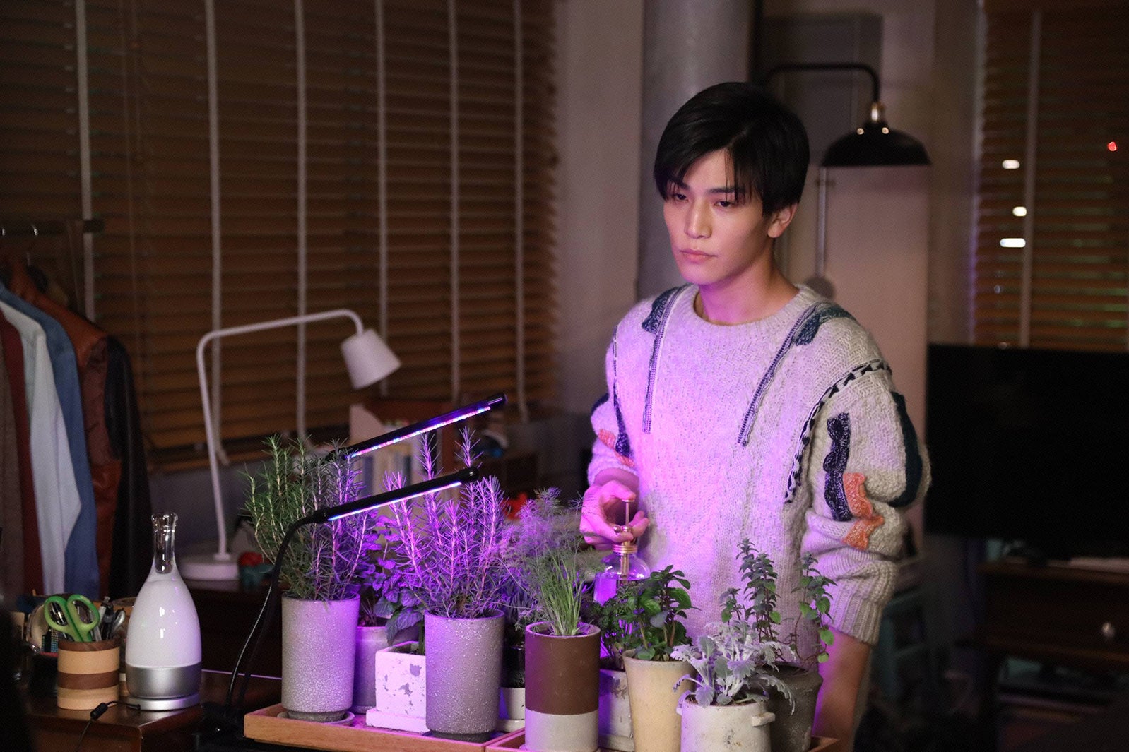 岩田剛典／「シャーロック」特別編より（C）フジテレビ