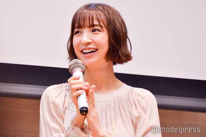 篠田麻里子(C)モデルプレス