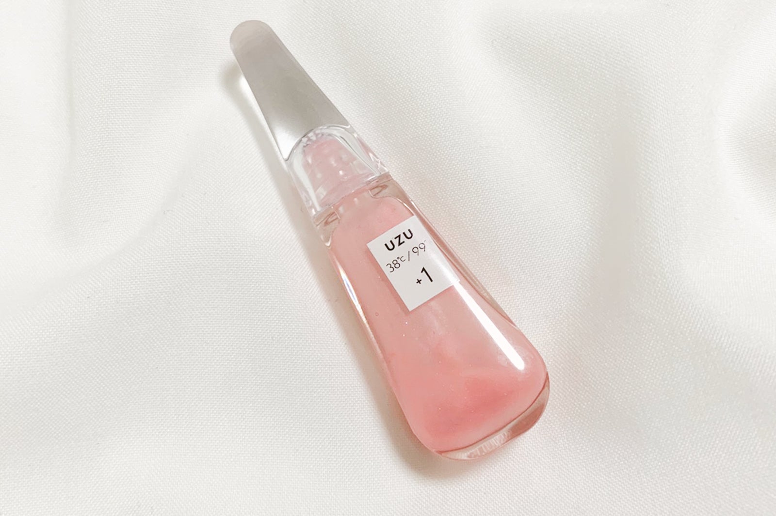 運上弘菜愛用コスメ／【UZU】リップトリートメント38°C／99°F+1:sheer-pink（C）Mercury