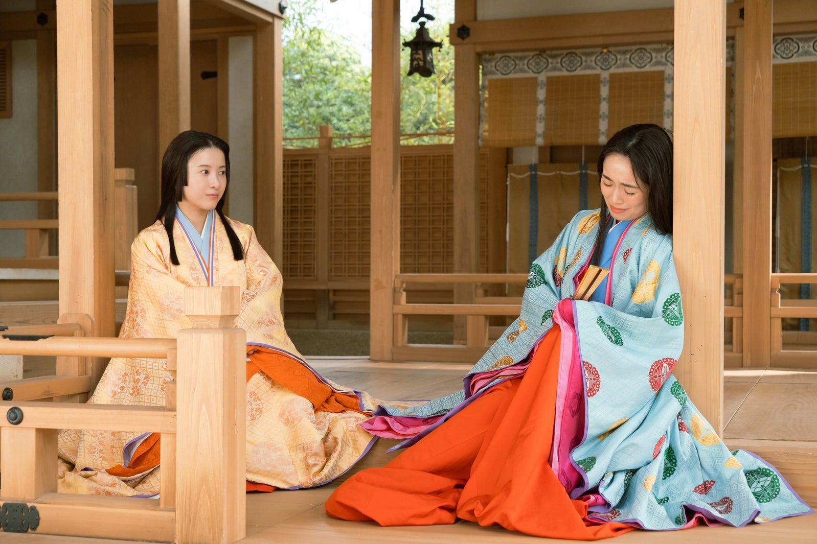 吉高由里子、泉里香「光る君へ」第30話（C）NHK