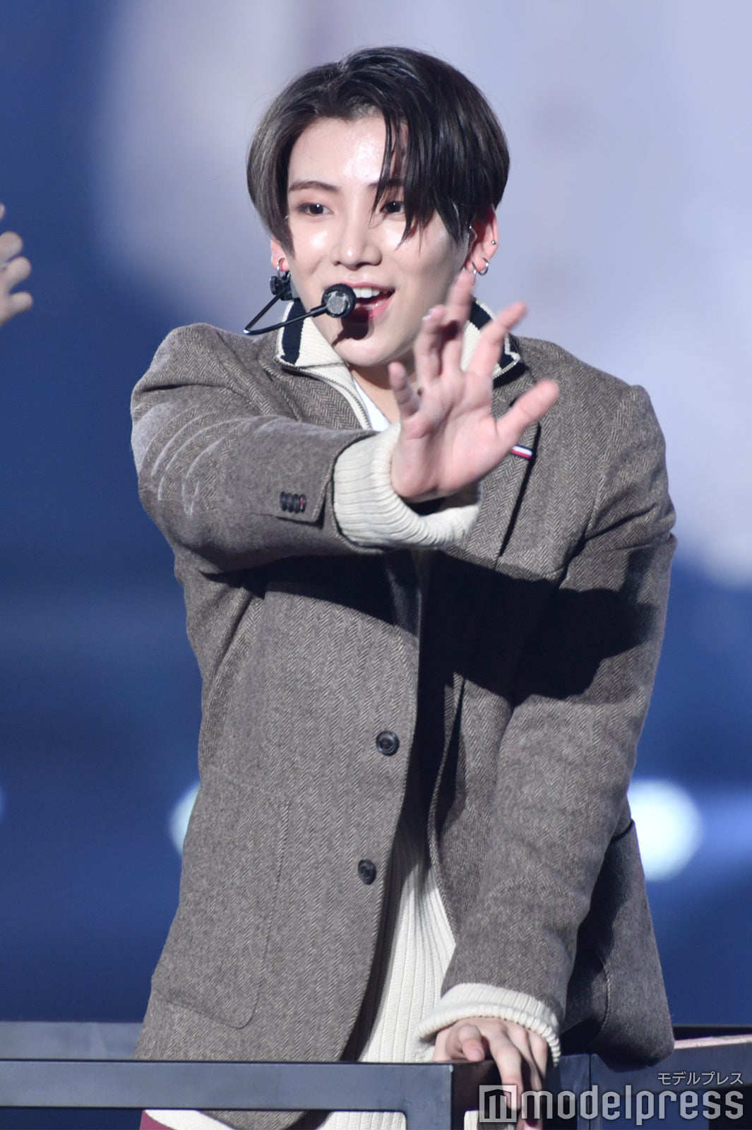 白湯飲んで23時には寝るYUMA（C）モデルプレス