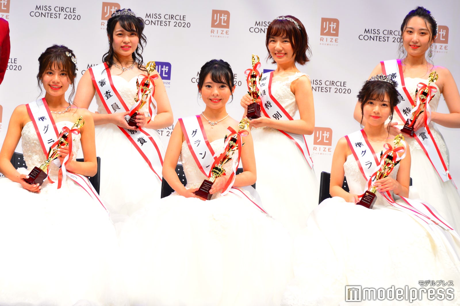 （後列左から）石井美帆、海野名津紀、工藤ありさ（前列左から）小山倫可さん、森明日香さん、薬真寺伽帆さん（C）モデルプレス