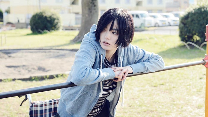 平手友梨奈演じる少女の壮絶な過去 V6岡田准一主演 ザ ファブル 新場面写真 スポット映像公開 ザ ファブル 殺さない殺し屋 モデルプレス 平手友梨奈演じる少女の壮絶な過去 V6岡田准一主演 ザ ファブル 新場面写真 スポット映像公開 ザ ファブル 殺さない殺し屋 モデルプレス