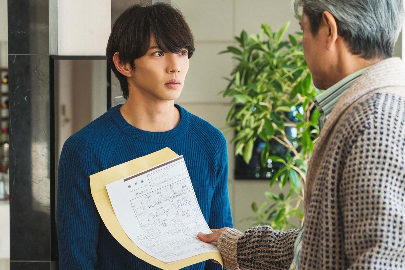 佐藤大樹、升毅（C）「liar」製作委員会／MBS・TBS