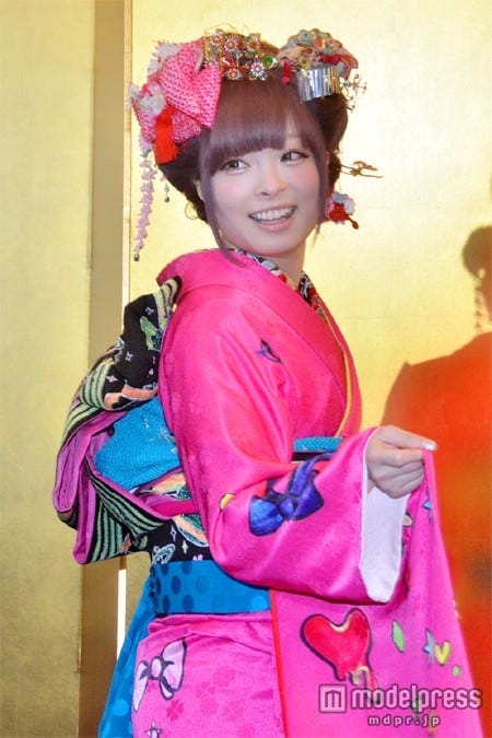 画像5 7 きゃりー 振袖姿お披露目 日本で一番派手な新成人を目指しました モデルプレス