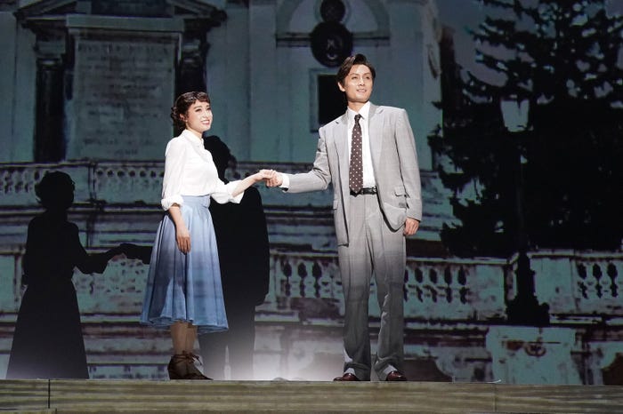 土屋太鳳、加藤和樹(提供写真)