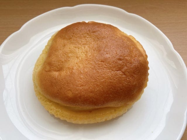 甘すぎないしっとりとした生地♪