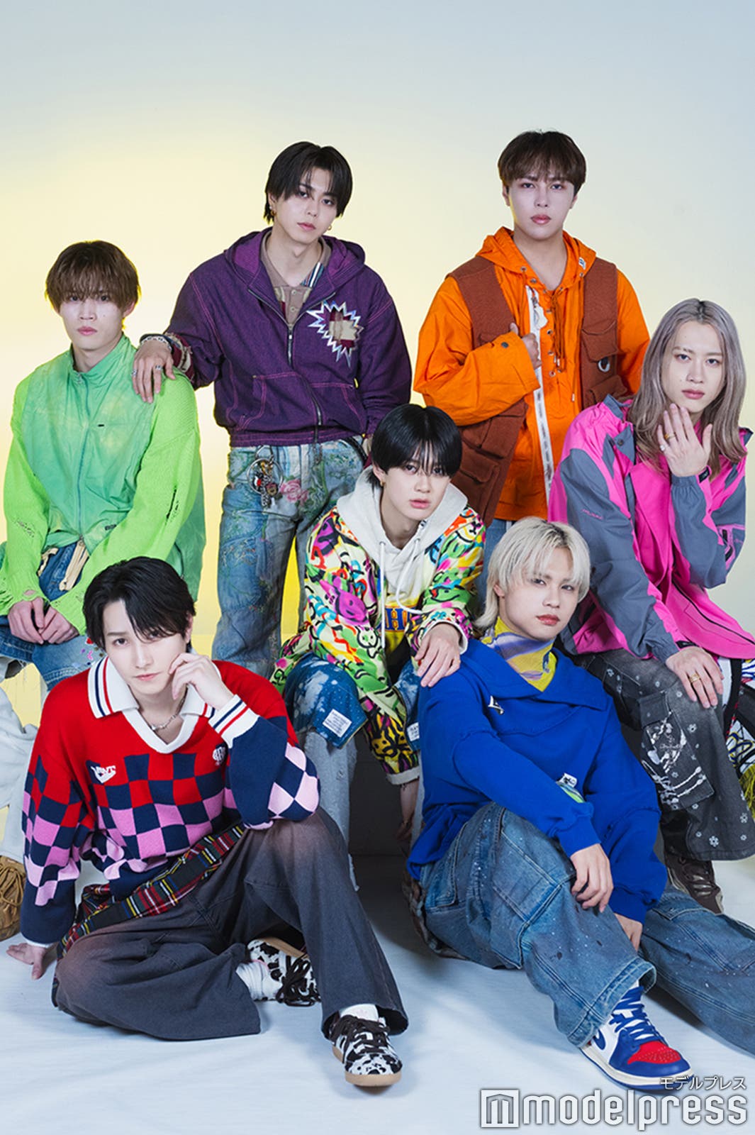 BUDDiiS(上段左から)SEIYA、KEVIN(中段左から)TAKUYA、FUMINORI、MORRIE(下段左から)YUMA、SHOW(C)モデルプレス