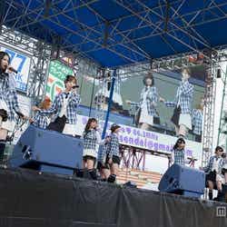 全9曲を熱唱したAKB48