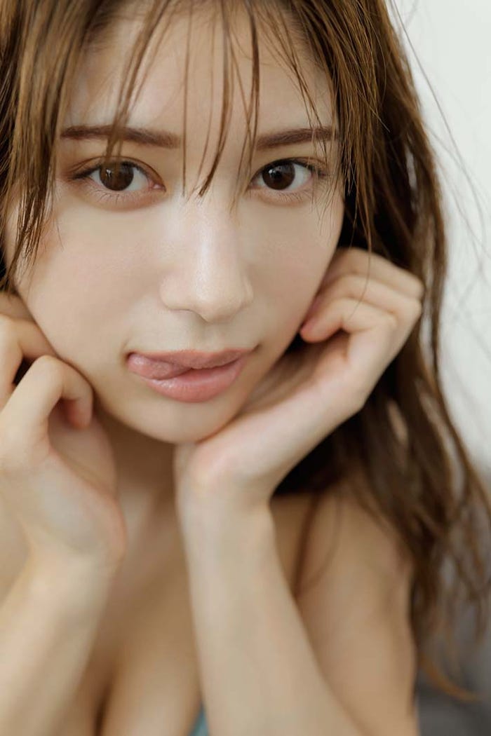 雪平莉左 撮影:曽根将樹/FRIDAYサブスクリプション(講談社)より