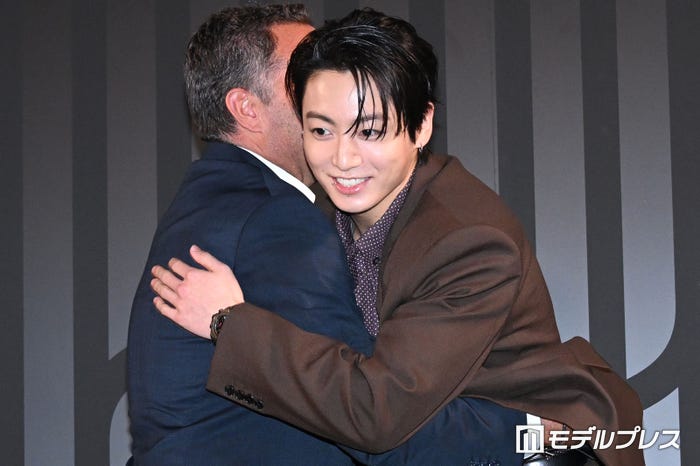 ジュリアン・トルナーレ氏、ジョングク(C)モデルプレス