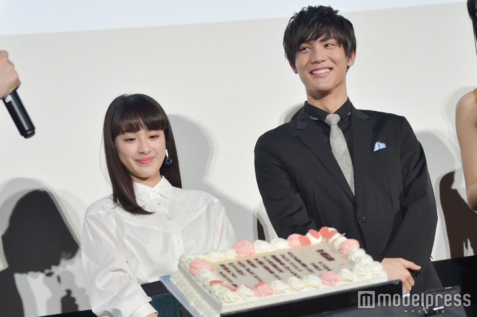 平祐奈、中川大志（C）モデルプレス