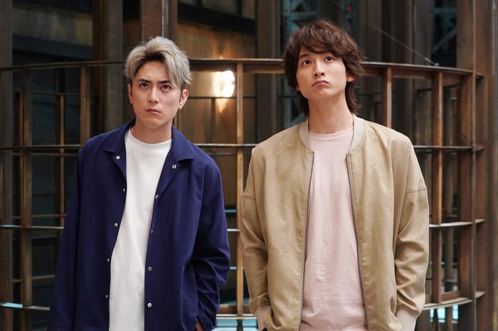 間宮祥太朗、小関裕太(C)日本テレビ