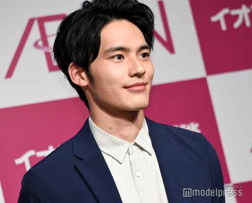 岡田健史、初CM“好青年ぶり”で魅了