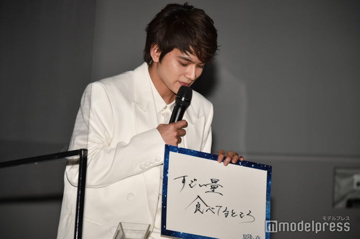 「思わずドキッとしちゃう行動や仕草」に回答した北村匠海 (C)モデルプレス