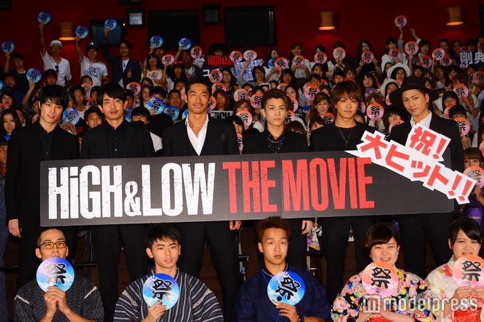 (左から)鈴木伸之、青柳翔、AKIRA、岩田剛典、TAKAHIRO、登坂広臣(C)モデルプレス