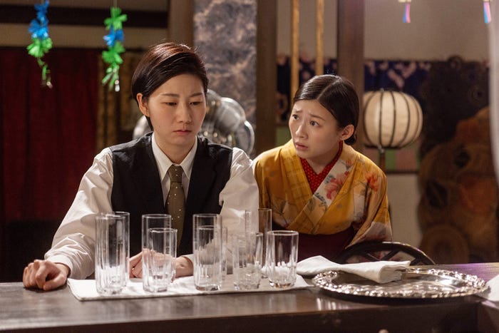 土居志央梨、伊藤沙莉「虎に翼」第14話より(C)NHK