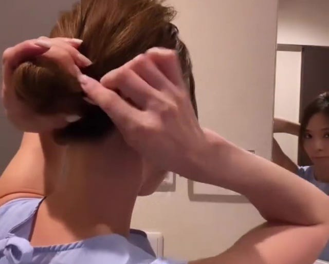 SAYU・ボブの無造作お団子ヘアアレンジ