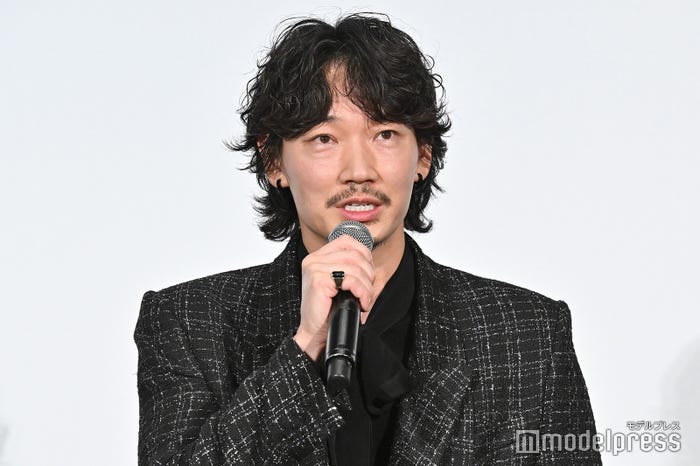 綾野剛(C)モデルプレス