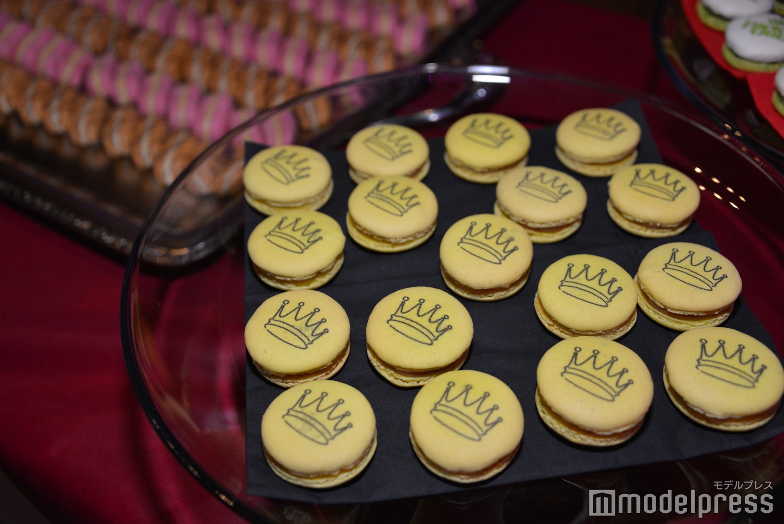 「Luck Out!」モチーフが描かれたスイーツも登場（C）モデルプレス