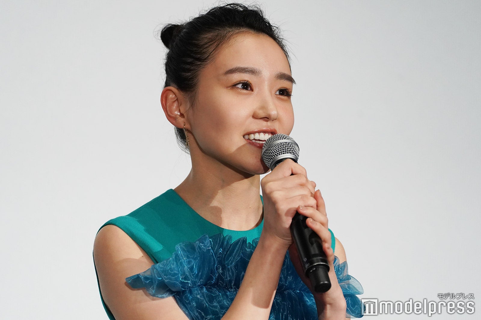 奈緒（C）モデルプレス