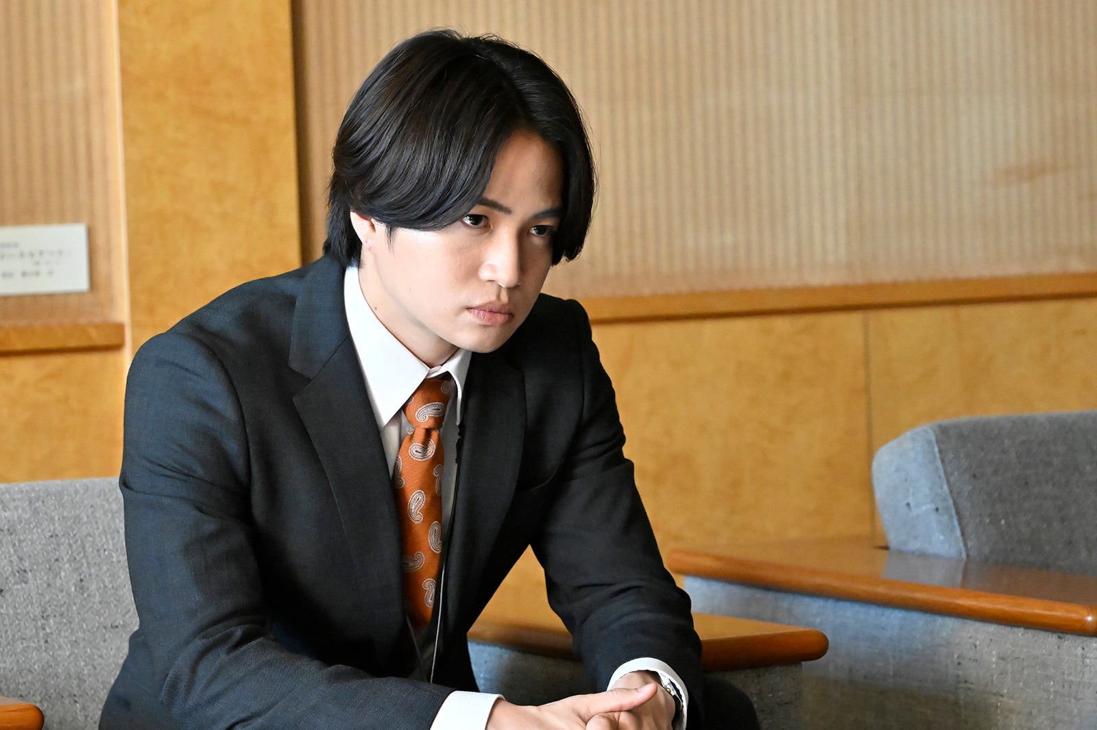 菊池風磨『ゼイチョー ～「払えない」にはワケがある～』第7話より（C）日本テレビ