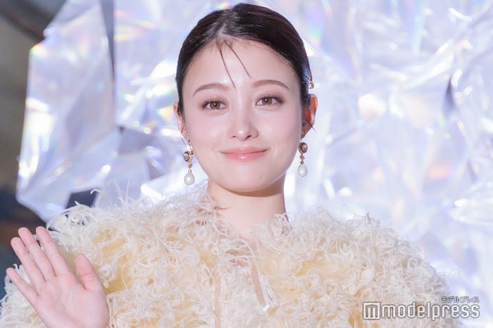 橋本環奈(C)モデルプレス