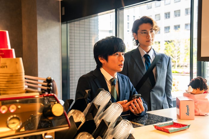 風間俊介、庄司浩平「40 までにしたい 10 のこと」第4話(C)マミタ・libre/「40 までにしたい 10 のこと」製作委員会