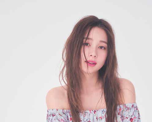 “テラハNo.1美女”Niki(丹羽仁希)「JELLY」初の快挙 肌見せが色っぽい