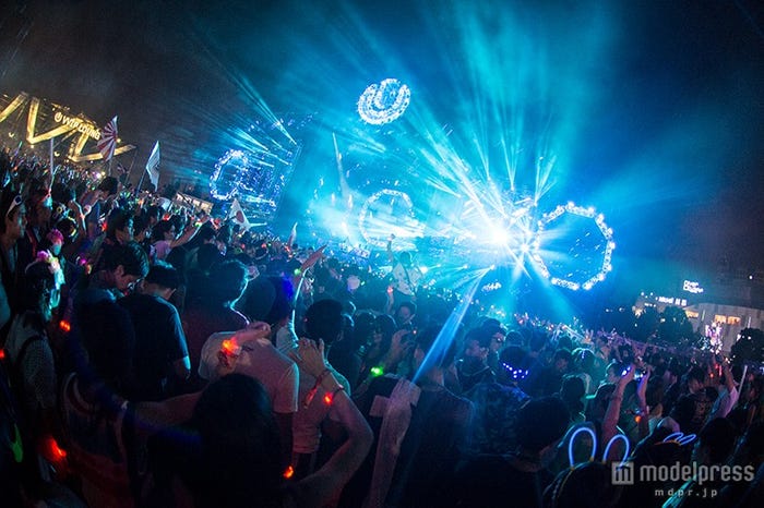 アーミン・ヴァン・ブーレンのステージの様子