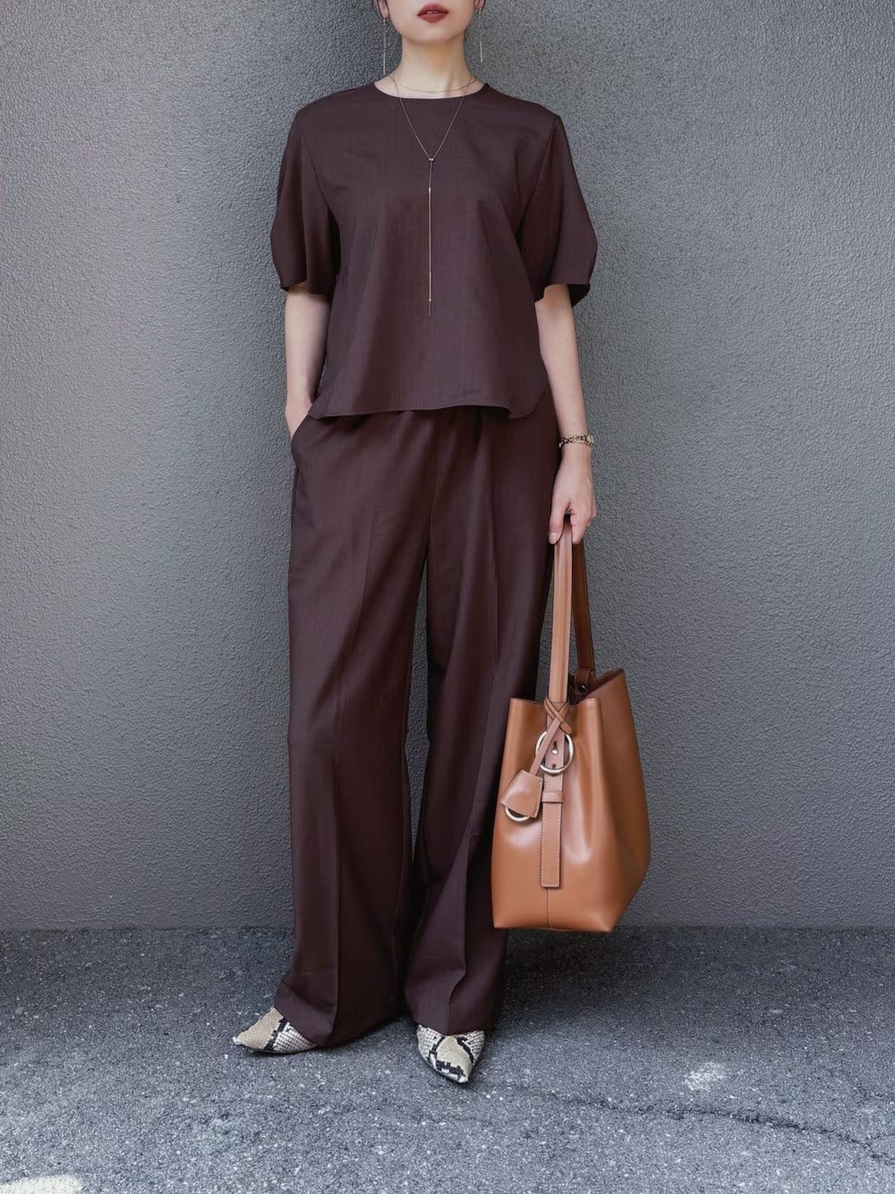単品でも着まわせるセットアップは便利です 出典:WEAR
