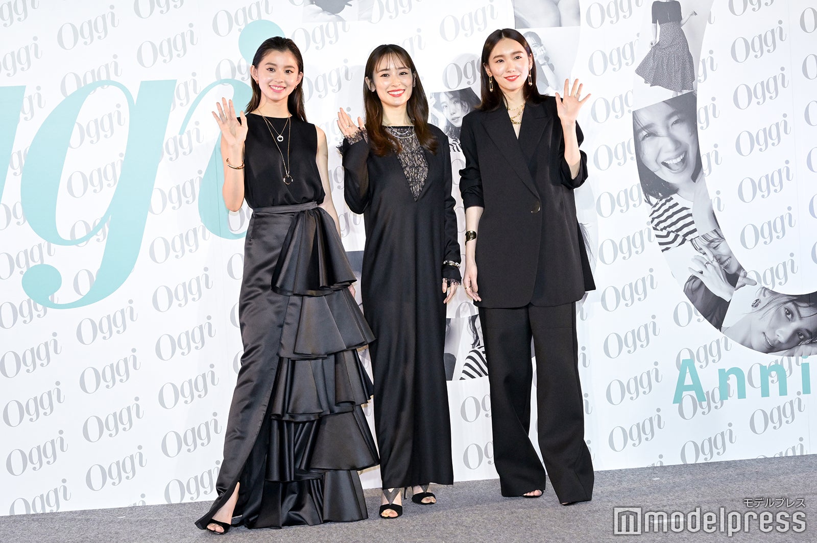 朝比奈彩、泉里香、飯豊まりえ （C）モデルプレス