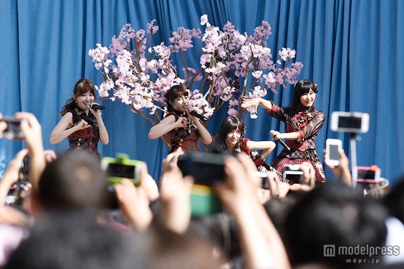 「JAPAN DAY @CENTRAL PARK 2015」に出演したAKB48（C）AKS