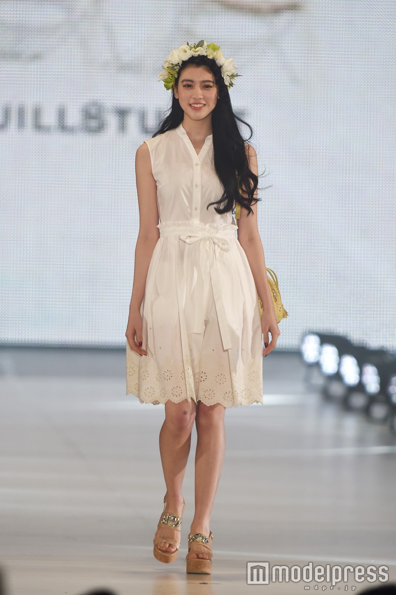 三吉彩花、可憐な春色コーデで観客魅了＜関コレ2016S／S＞