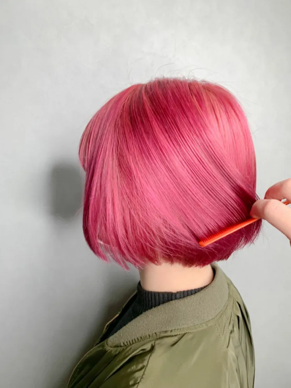 ハイトーンなピンク系おすすめヘアカラーまとめ 明るめ 暗めの髪色を紹介 モデルプレス