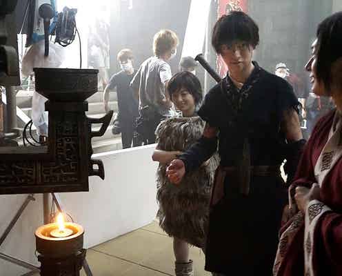 山崎賢人・吉沢亮・橋本環奈「キングダム2」仲良くふざけ合う秘蔵映像公開 続編への意欲も見せる