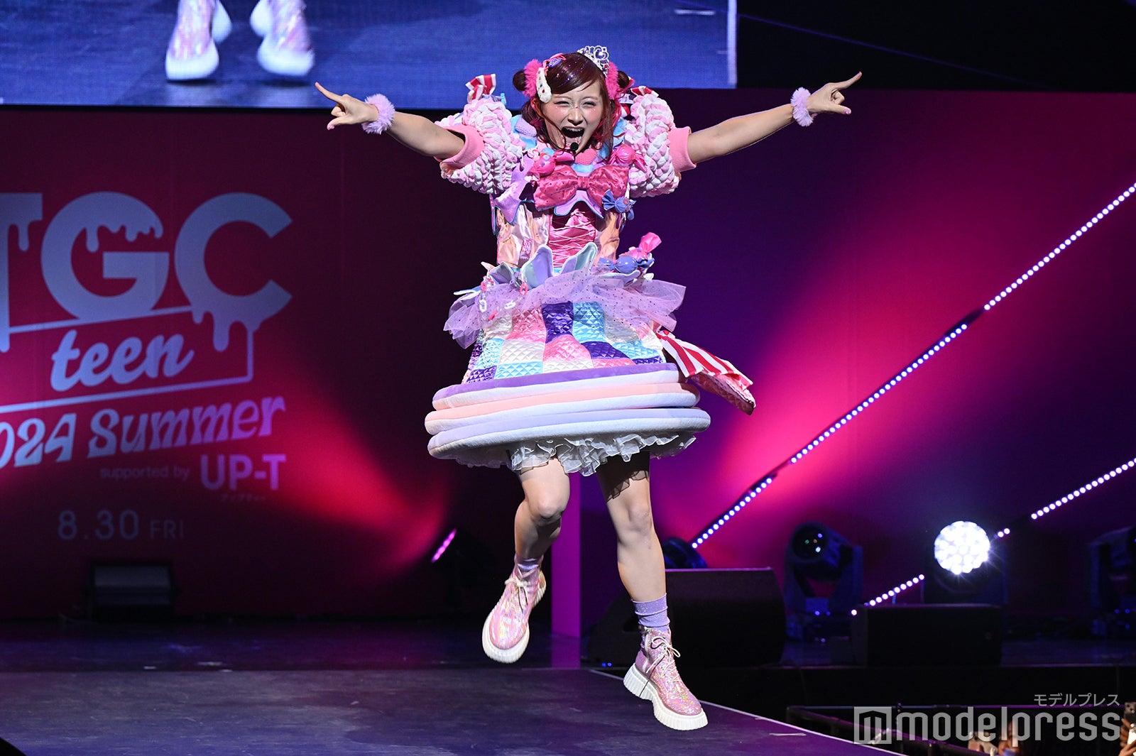 しなこ（C）モデルプレス