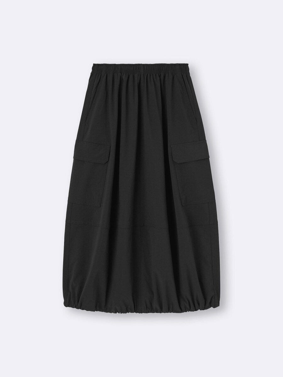 2026gu春レディース黒テックカーゴスカート