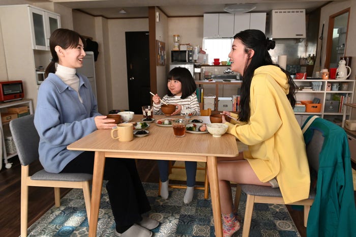 北川景子、前田花、小川李奈「あなたを奪ったその日から」第3話(C)カンテレ