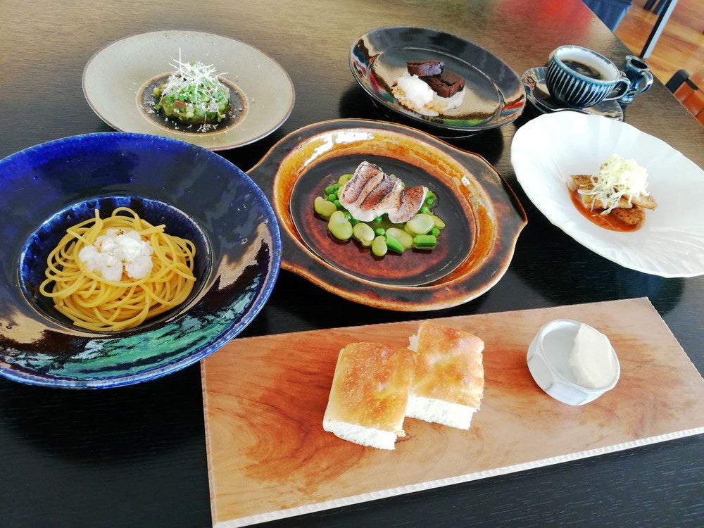 ボリュームたっぷりのランチコースでお腹いっぱいに。（提供画像）